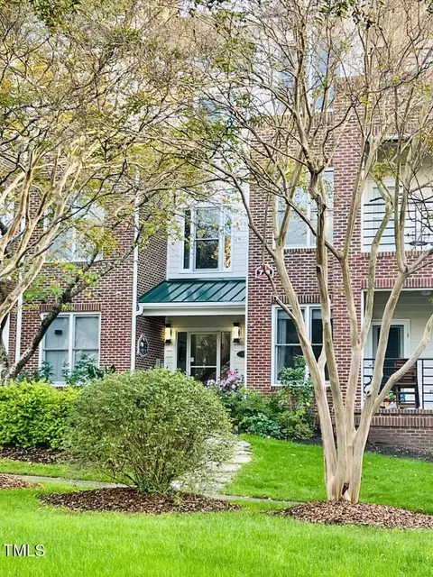 710 N Person St #304, Raleigh, NC 27604