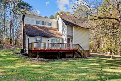 38 Hilltop Rd, Sanford, NC 27330