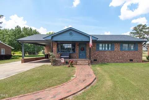 910 S 13th St, Erwin, NC 28339 photo 1