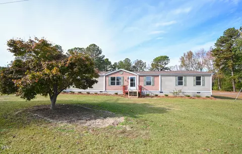 72 Loop Rd, Archer Lodge, NC 27527