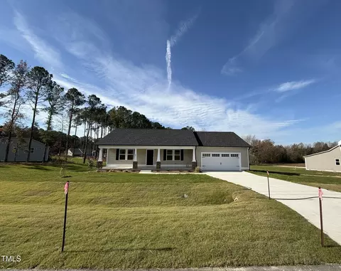 49 Hydrangea Ln, Benson, NC 27504