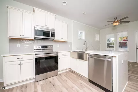 Kitchen - 831 Ridgeway Ave, Durham, NC 27701 photo 4 of 4
