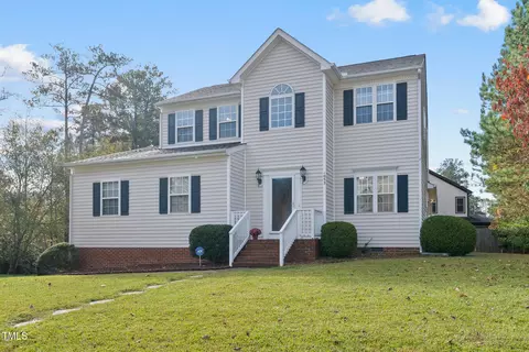 1055 Vauxhall Dr, Apex, NC 27502