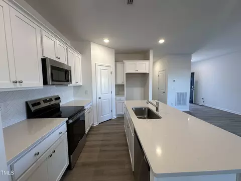 Kitchen - 6815 Galloway Dr, Middlesex, NC 27557 photo 2 of 4