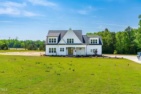 29 Farmstead Ct, Wendell, NC 27591