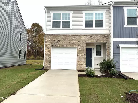 2046 Trailside Dr, Durham, NC 27704 photo 2