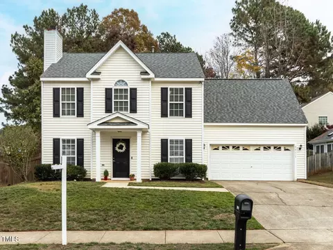 9113 Erinsbrook Dr, Raleigh, NC 27617