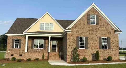 7553 Sweetwater Dr, Nashville, NC 27856