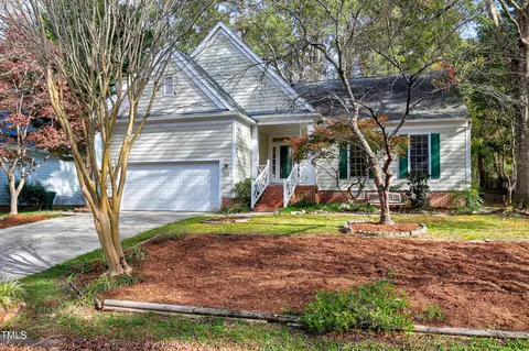 308 Hunters Xing, Cary, NC 27518