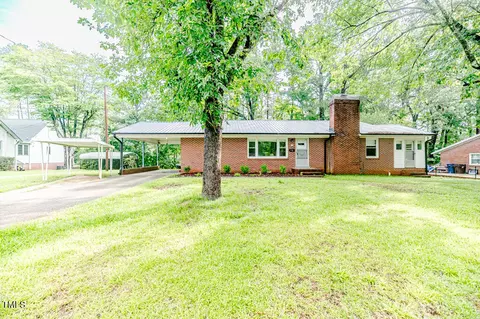 710 Spring Ln, Sanford, NC 27330
