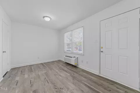Living - 105 107 Bennett Ct, Durham, NC 27701 photo 2 of 3