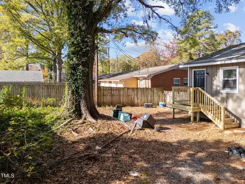 Exterior - 105 107 Bennett Ct, Durham, NC 27701 photo 11 of 11