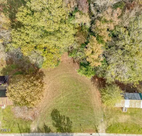 301 S Ash St, Spring Hope, NC 27882 photo 3