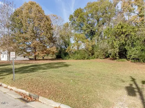 301 S Ash St, Spring Hope, NC 27882 photo 6