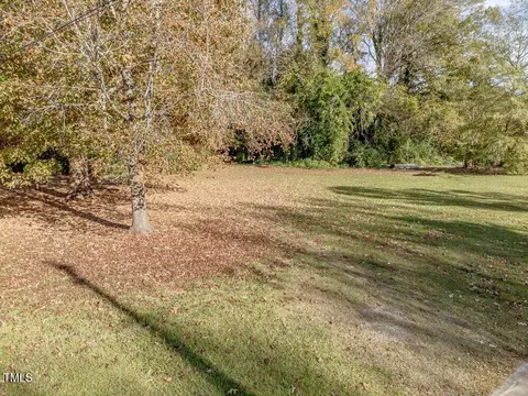 301 S Ash St, Spring Hope, NC 27882 photo 7