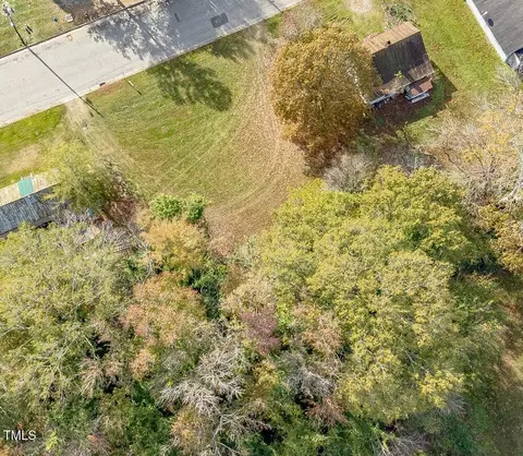 301 S Ash St, Spring Hope, NC 27882 photo 4