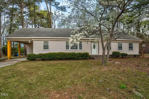 1906 Crescent Dr W, Wilson, NC 27893