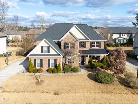 820 Boone Ridge Ln, Cary, NC 27519