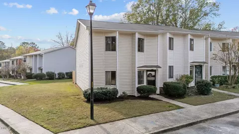 1401 Foxwood Dr, Garner, NC 27529
