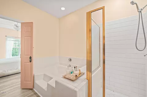 Bath - 1216 Kendall Dr, Durham, NC 27703 photo 2 of 3