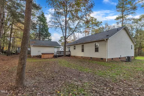Exterior - 328 Indigo Pl, Garner, NC 27529 photo 4 of 8
