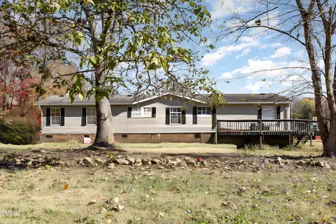 9256 Perry Rd, Graham, NC 27253