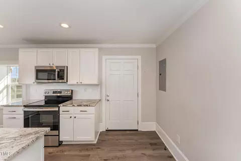 3040 Basstown Rd, Clinton, NC 28328 photo 6