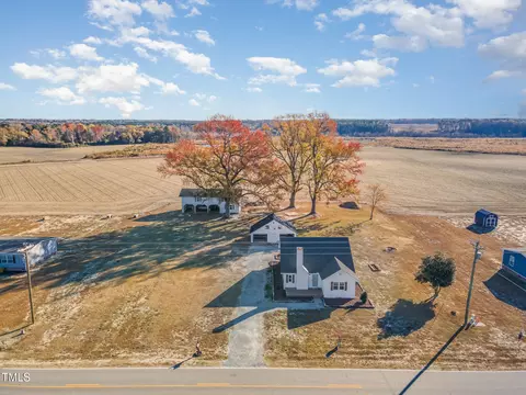 3040 Basstown Rd, Clinton, NC 28328