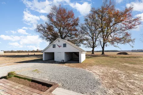 3040 Basstown Rd, Clinton, NC 28328 photo 24