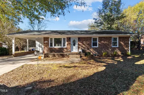 490 S Orange St, Coats, NC 27521