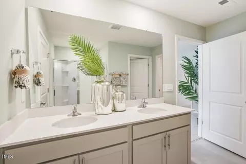 Bath - 6437 Alfalfa Ln, Wake Forest, NC 27587 photo 3 of 5