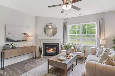 Living - 6437 Alfalfa Ln, Wake Forest, NC 27587 photo 1 of 2