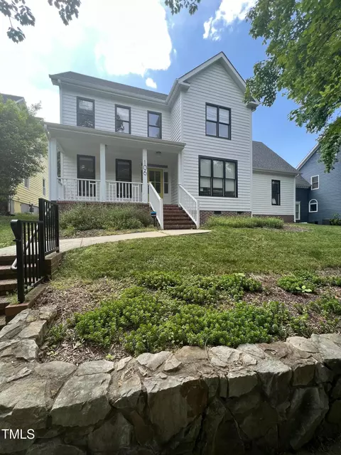 106 Parkside Cir, Chapel Hill, NC 27516