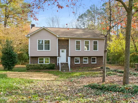 108 N Woodshed Ct, Cary, NC 27513