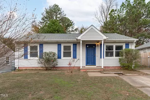 821 Shari Ct, Durham, NC 27704