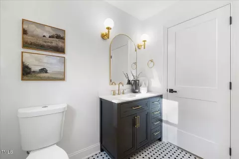 Bath - 2703 Augusta Dr, Durham, NC 27707 photo 2 of 8