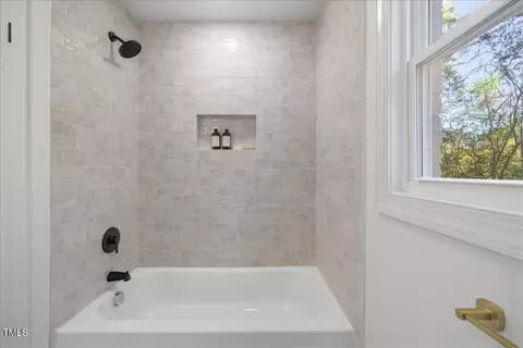 Bath - 2703 Augusta Dr, Durham, NC 27707 photo 3 of 8
