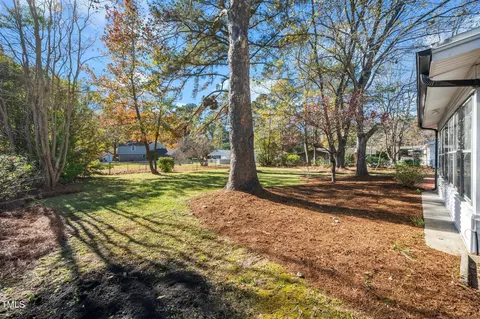 Exterior - 203 Hillside Dr, Smithfield, NC 27577 photo 7 of 8