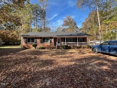 328 Shawnee Dr, Louisburg, NC 27549