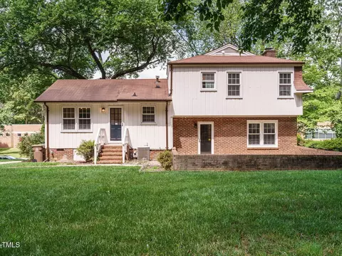 1217 Pond St, Cary, NC 27511