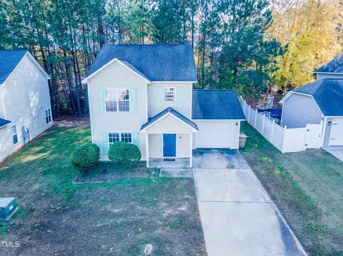 118 Randolph Dr, Clayton, NC 27520