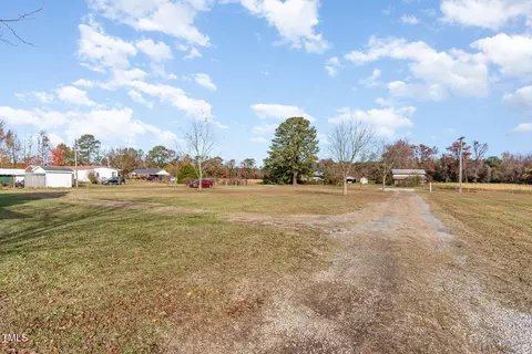 841 Crows Foot Rd, Mount Olive, NC 28365 photo 29
