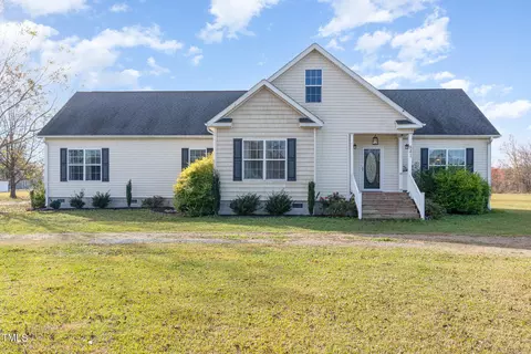 841 Crows Foot Rd, Mount Olive, NC 28365