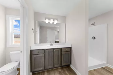 Bath - 9133 Phoenix Ct, Middlesex, NC 27557 photo 2 of 4