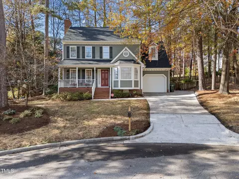 203 Parkcanyon Ln, Cary, NC 27519