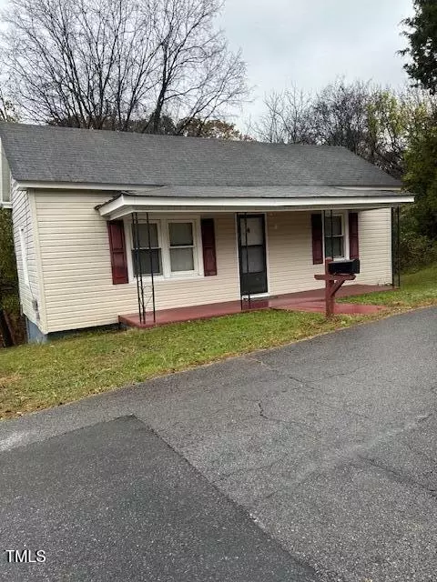 616 Spring St, Eden, NC 27288