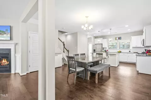1004 Metropolitan Dr, Durham, NC 27713 photo 4