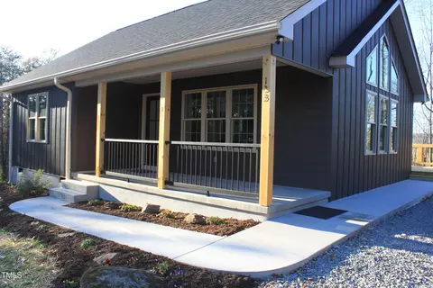 133 Blue Ridge Avenue Ext, Elkin, NC 28621