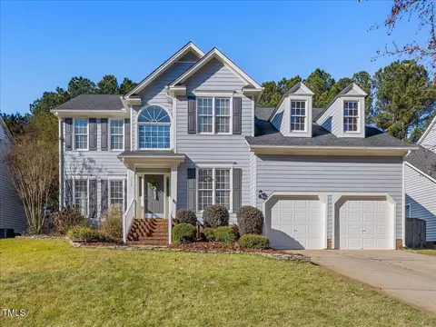 126 Longbridge Dr, Cary, NC 27518