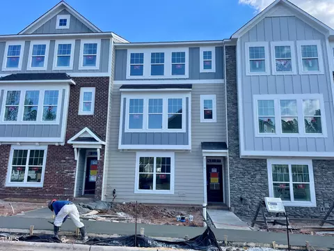 3022 Freewinds Way # 48, Cary, NC 27519